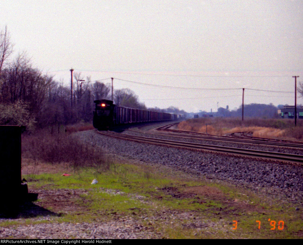 NS 8555 leads a train past the old Spencer Shops